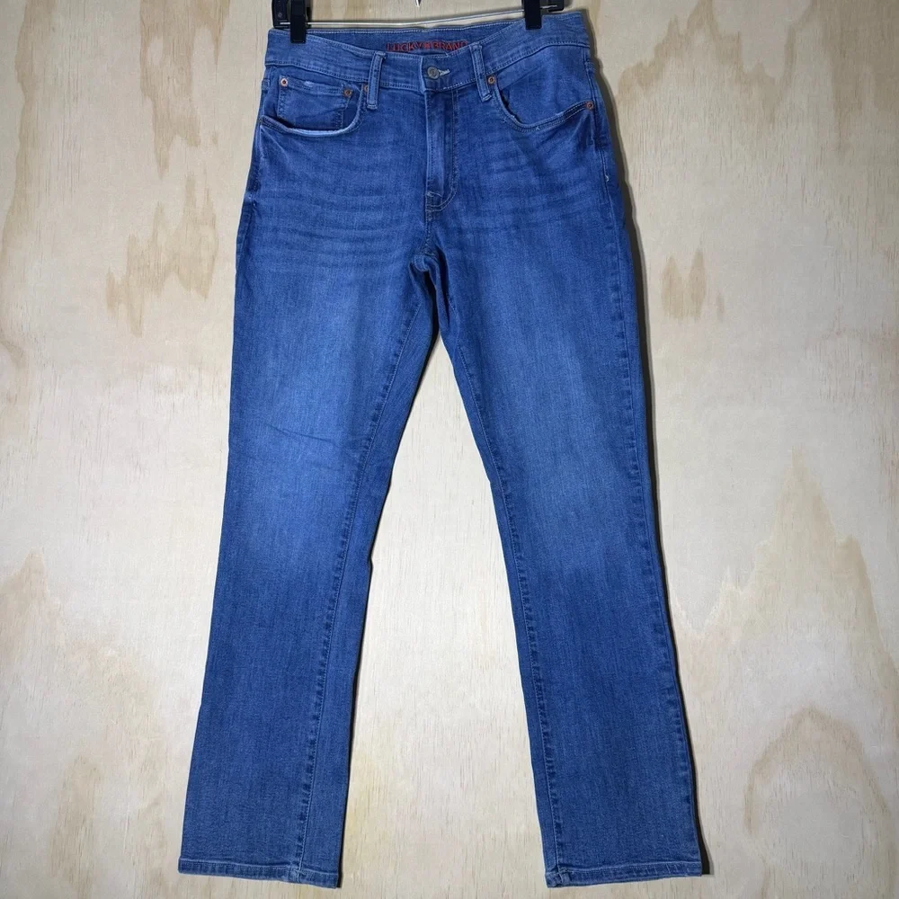Lucky Brand Men’s 30x32 Blue Jeans Straight Fit Medium Wash‎ Denim Pants Casual